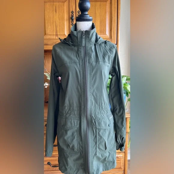 Eddie Bauer Travex Green Hooded Hiking Rain Travel Lightweight Jacket - Small - Picture 1 of 12